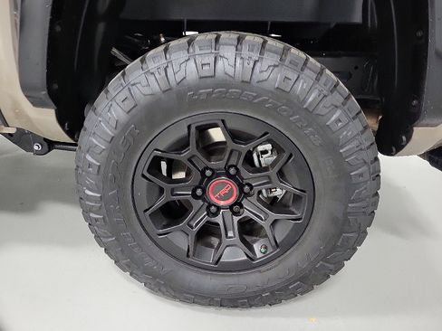 Certified 2025 Toyota Tacoma image 20