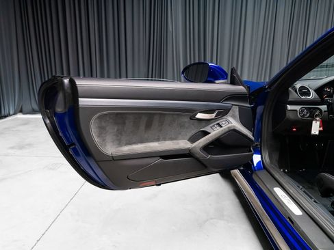 Used 2021 Porsche 718 Cayman GT4 RWD image 55