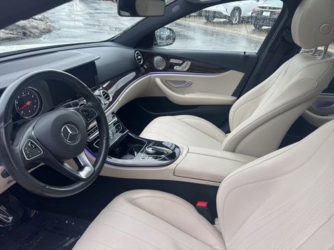 Used 2017 Mercedes-Benz E 300 image 17