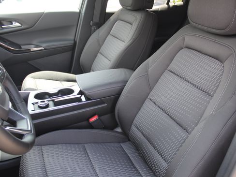 New 2026 Chevrolet Equinox LT FWD image 9