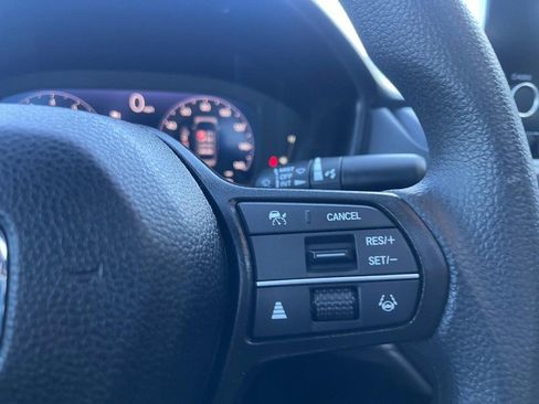 Used 2025 Honda Accord SE image 18