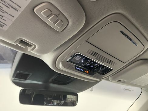 New 2025 Lincoln Aviator AWD w/ Equipment Group 101A image 8