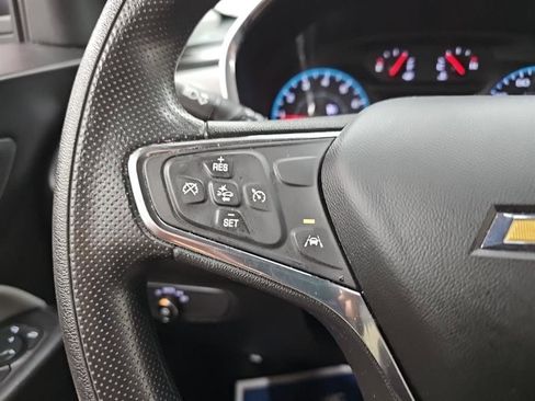 Used 2021 Chevrolet Equinox LS image 21