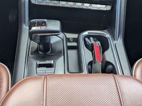 Used 2024 GMC Sierra 1500 Denali Ultimate AWD/4WD image 19