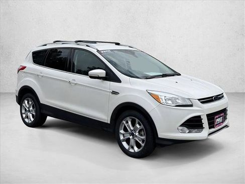 Used 2014 Ford Escape Titanium AWD/4WD image 3