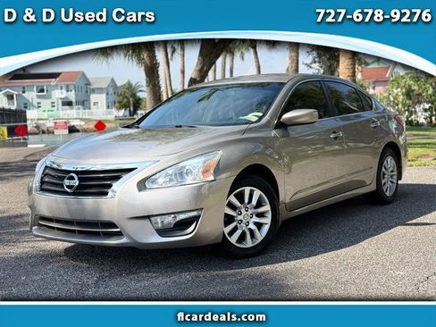 Used 2013 Nissan Altima 2.5 S FWD image 1