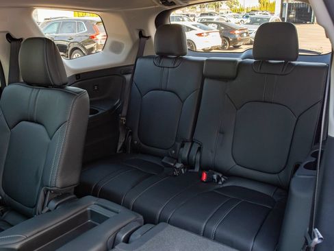 New 2026 Honda Pilot Touring image 12