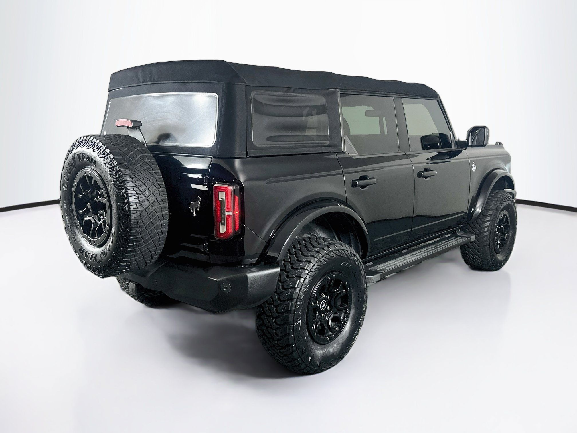 Used 2022 Ford Bronco Outer Banks AWD/4WD image 9