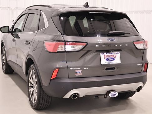 Certified 2020 Ford Escape Titanium w/ Titanium Premium Package 2.0 AWD/4WD image 8
