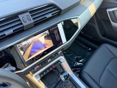 New 2025 Audi Q3 2.0T Premium image 20