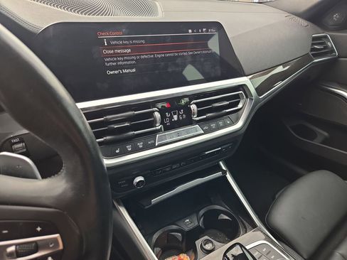 Used 2019 BMW 330i xDrive Sedan w/ Premium Package image 12