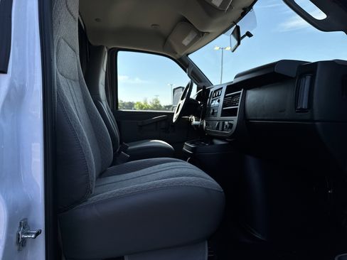 New 2026 GMC Savana 3500 Extended w/ Power Convenience Package image 27