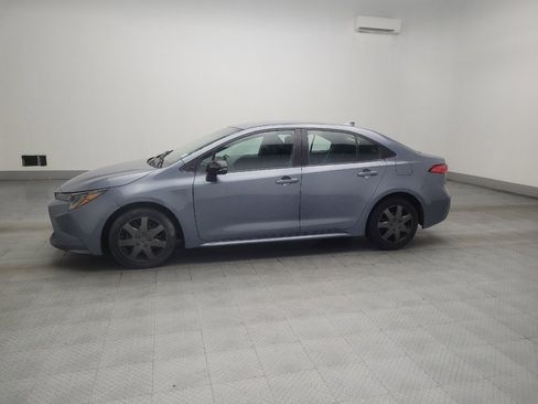 Used 2022 Toyota Corolla LE FWD image 2