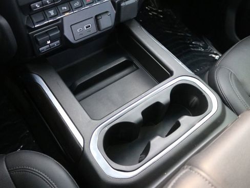 Used 2023 Chevrolet Silverado 2500 LTZ w/ LTZ Plus Package image 53