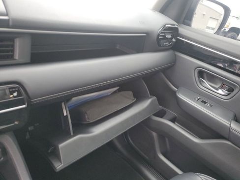 Used 2023 Honda Pilot Touring image 23