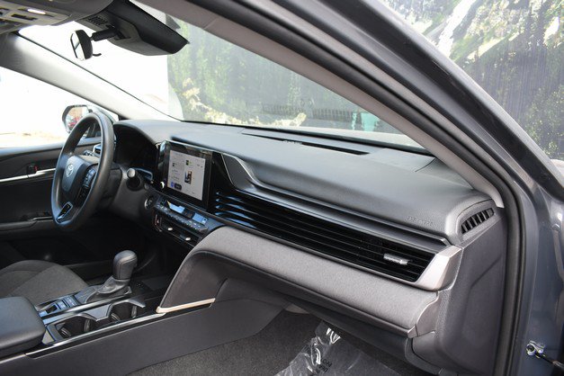 Used 2025 Toyota Camry LE FWD image 24