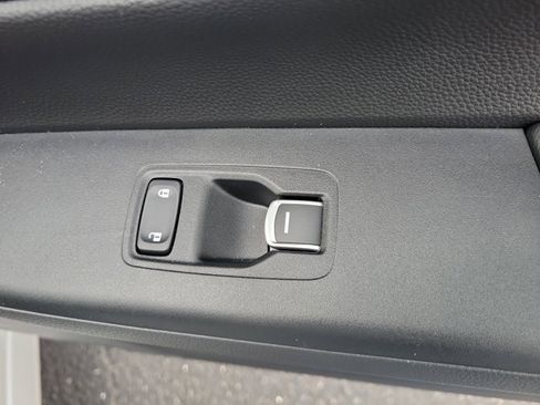 Certified 2025 Honda CR-V Sport Touring image 9