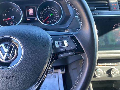 Used 2020 Volkswagen Tiguan SE R-Line image 17