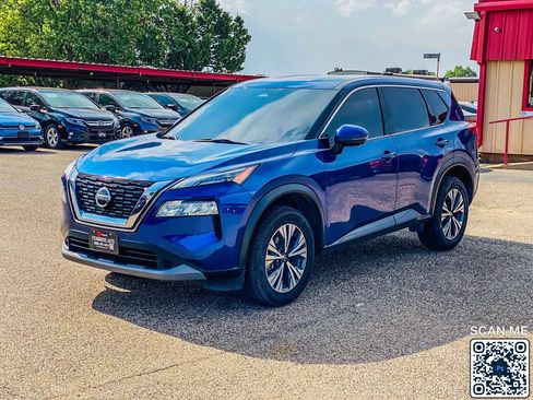 Used 2021 Nissan Rogue SV FWD image 4