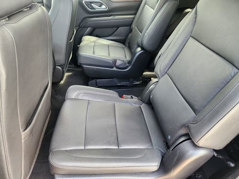 Used 2023 Chevrolet Tahoe Z71 w/ Luxury Package AWD/4WD image 32