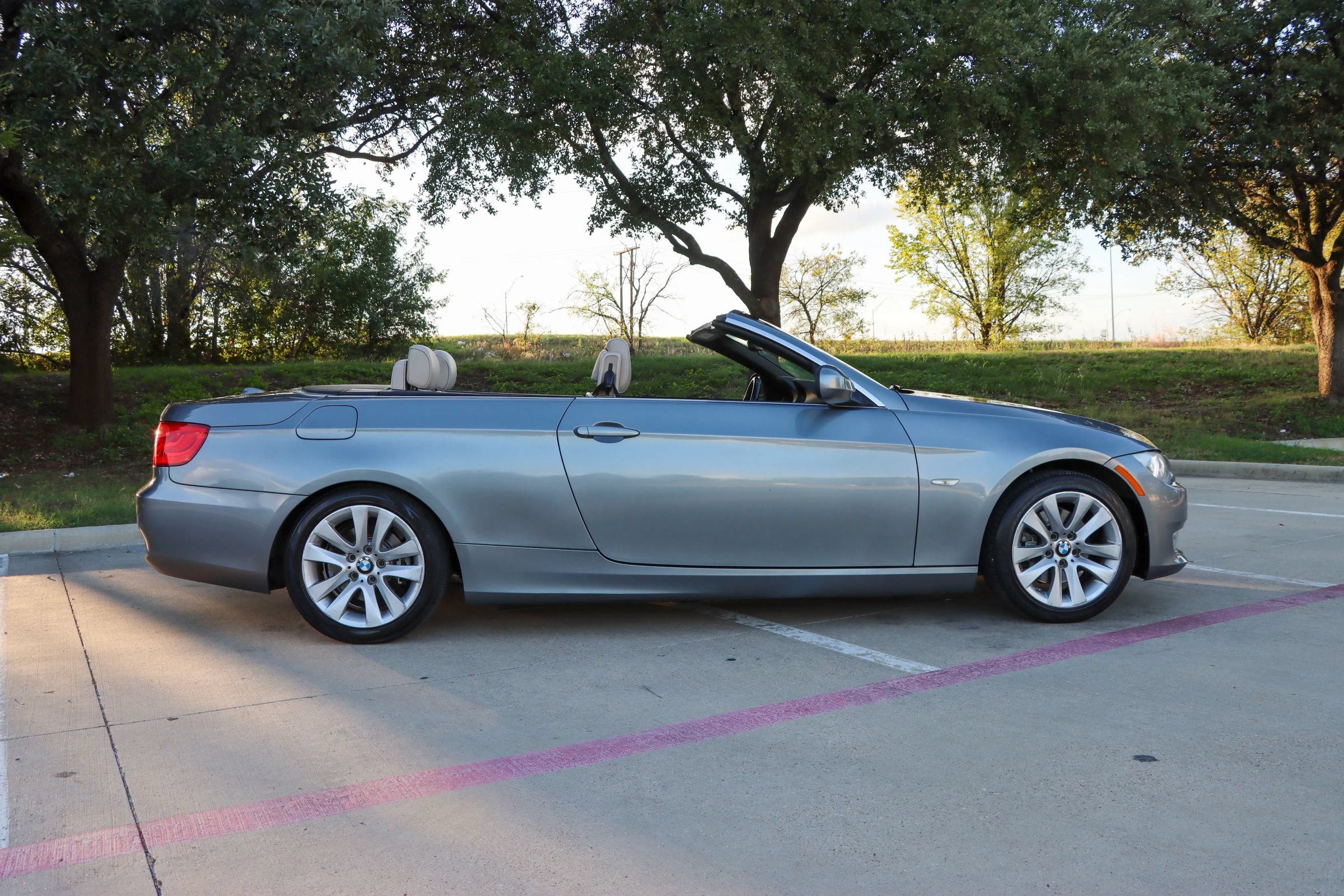 Used 2013 BMW 328i Convertible RWD image 8