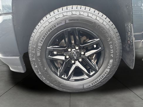 Used 2018 Chevrolet Silverado 1500 LT w/ All Star Edition image 10