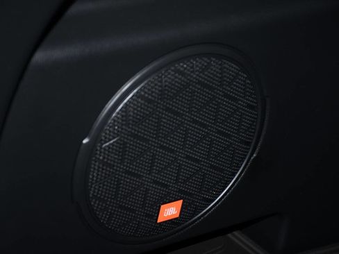 Used 2020 Toyota RAV4 XLE Premium image 19