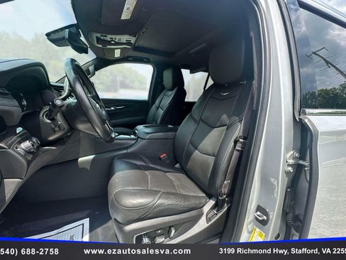 Used 2016 Cadillac Escalade ESV Platinum AWD/4WD image 12