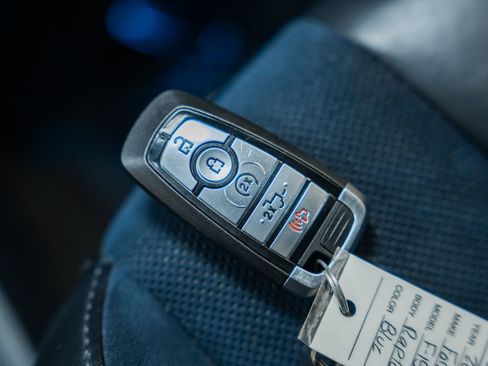 Certified 2022 Ford F150 Raptor w/ Raptor 37 Performance Package image 55