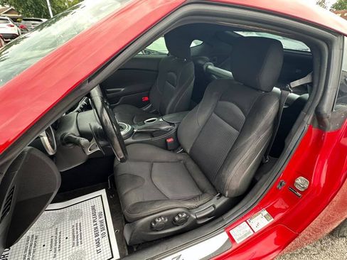 Used 2013 Nissan 370Z Coupe RWD image 11