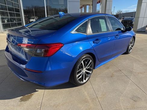 Used 2022 Honda Civic Touring image 7