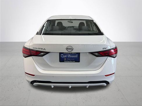 Used 2024 Nissan Sentra SV FWD image 5