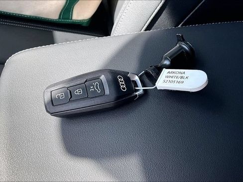 Used 2025 Audi Q5 Premium w/ Convenience Package AWD/4WD image 35