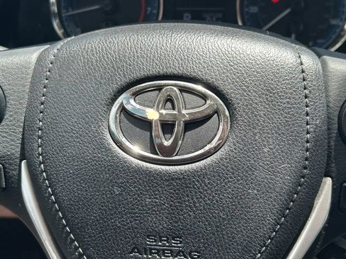Used 2019 Toyota Corolla LE FWD image 30