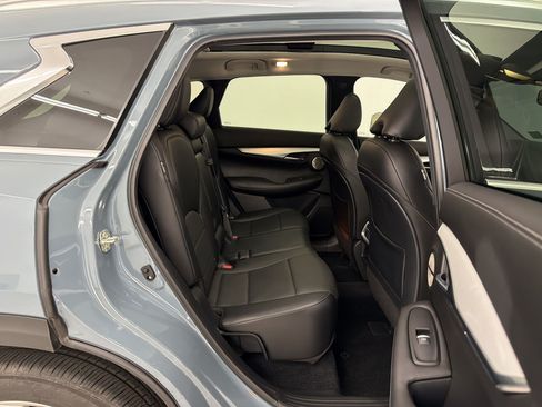 Used 2022 INFINITI QX50 Essential FWD image 32