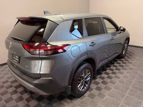 Used 2023 Nissan Rogue S AWD/4WD image 8
