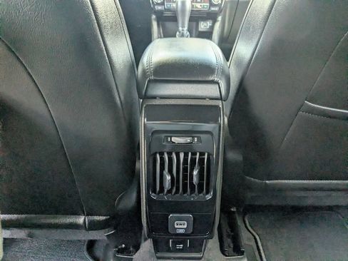 Used 2025 Jeep Compass Limited AWD/4WD image 24