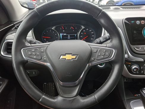 Used 2018 Chevrolet Equinox Premier FWD image 17