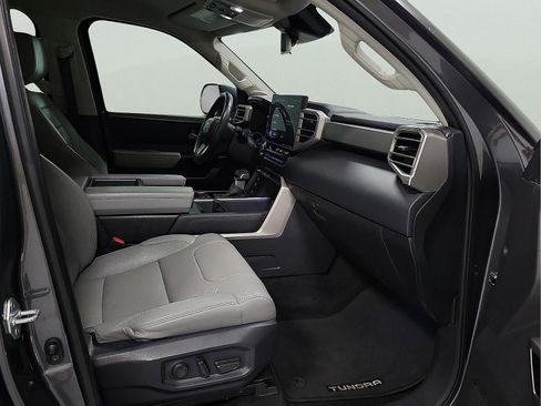 Used 2024 Toyota Tundra Limited AWD/4WD image 14