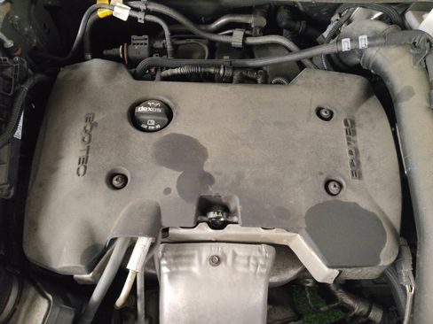 Used 2020 Chevrolet Equinox Premier image 30