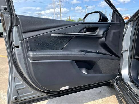 Used 2025 Toyota Camry XSE w/ Premium Plus Package image 22