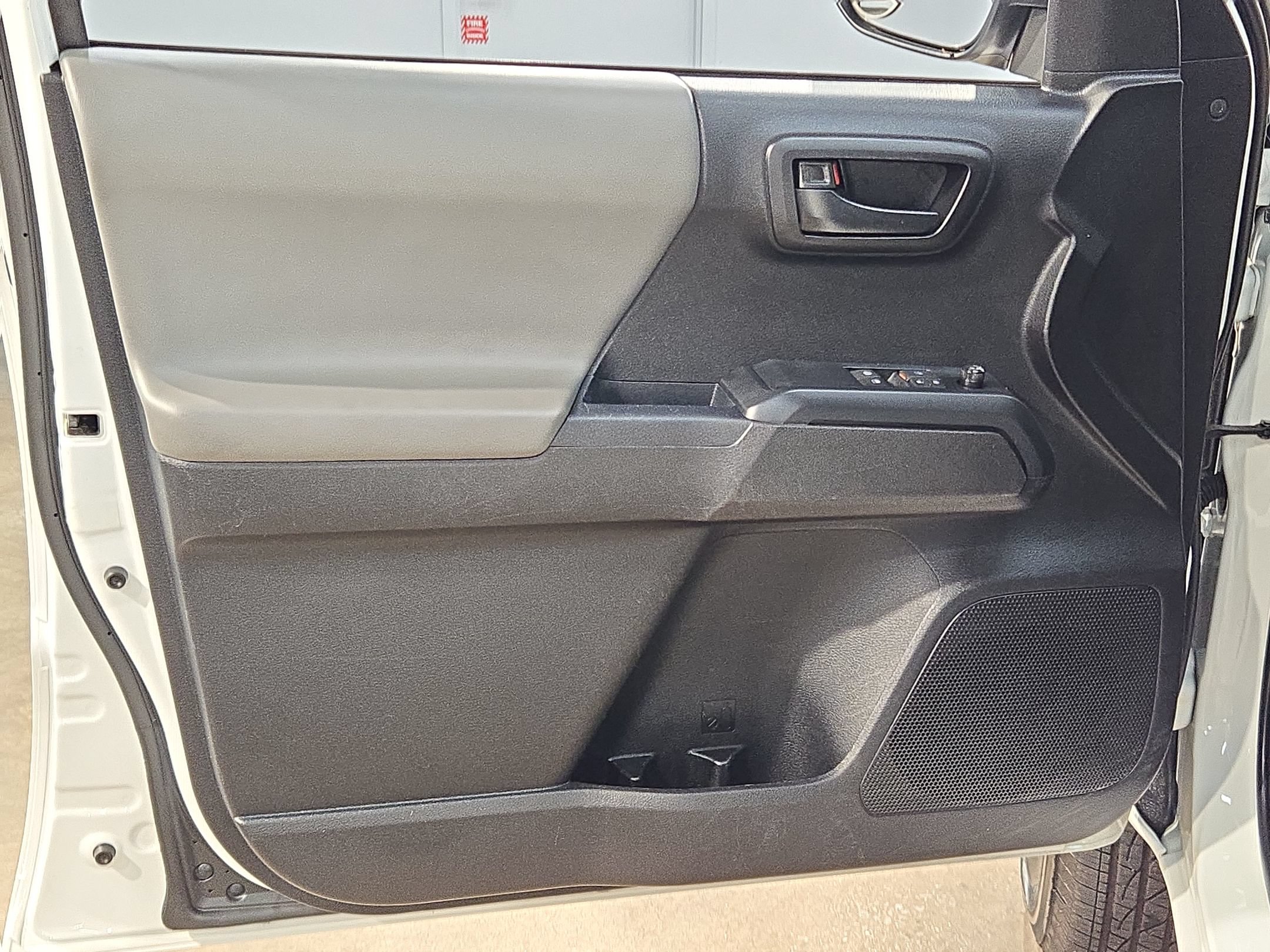 Used 2023 Toyota Tacoma SR RWD image 20