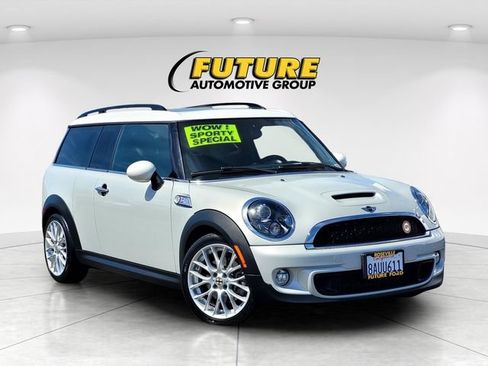 Used 2014 MINI Cooper Clubman S FWD image 1
