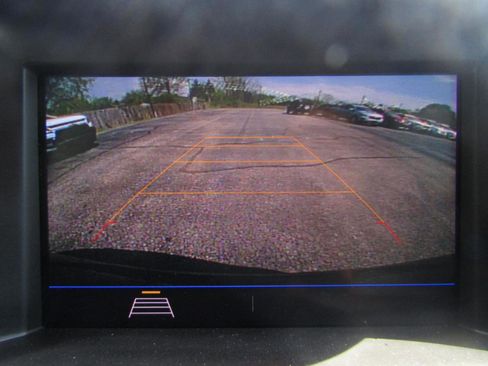 Used 2020 GMC Terrain SLE w/ Driver Convenience Package FWD image 17
