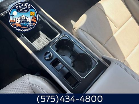 Used 2024 Lincoln Corsair Reserve w/ Equipment Group 201A image 10