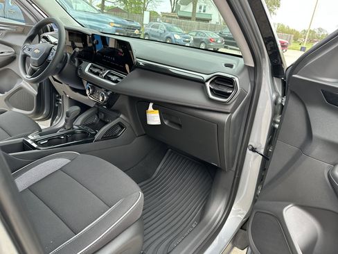 New 2026 Chevrolet TrailBlazer LT FWD image 31