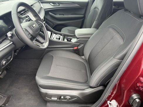 New 2026 Jeep Grand Cherokee L Laredo RWD image 11