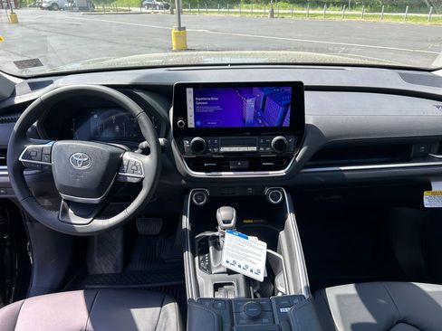 New 2026 Toyota Grand Highlander AWD image 20