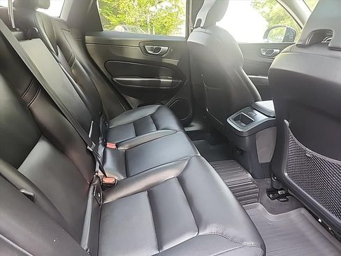 Certified 2024 Volvo XC60 B5 Core w/ Protection Package Premier AWD/4WD image 34