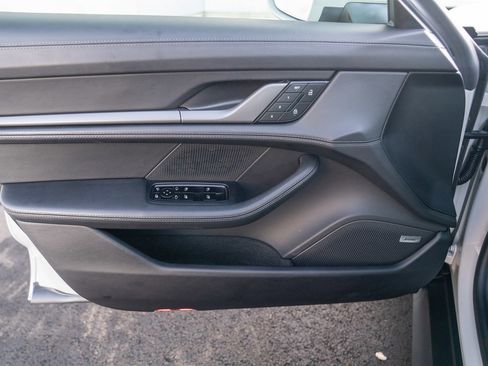 Certified 2025 Porsche Taycan image 10